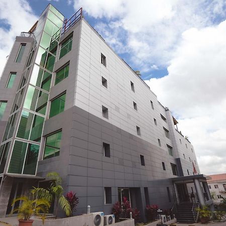 Phoenicia Suites Wupa 外观 照片