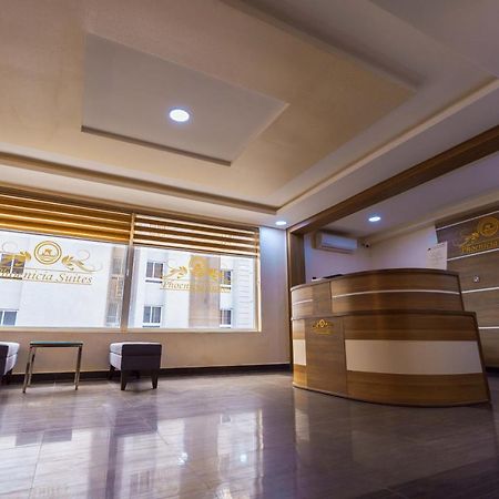 Phoenicia Suites Wupa 外观 照片