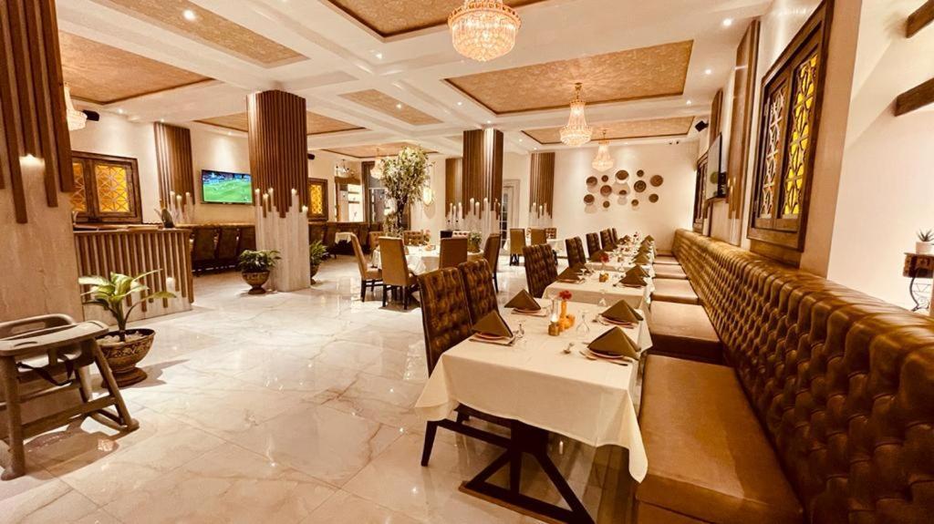 Phoenicia Suites Wupa 外观 照片