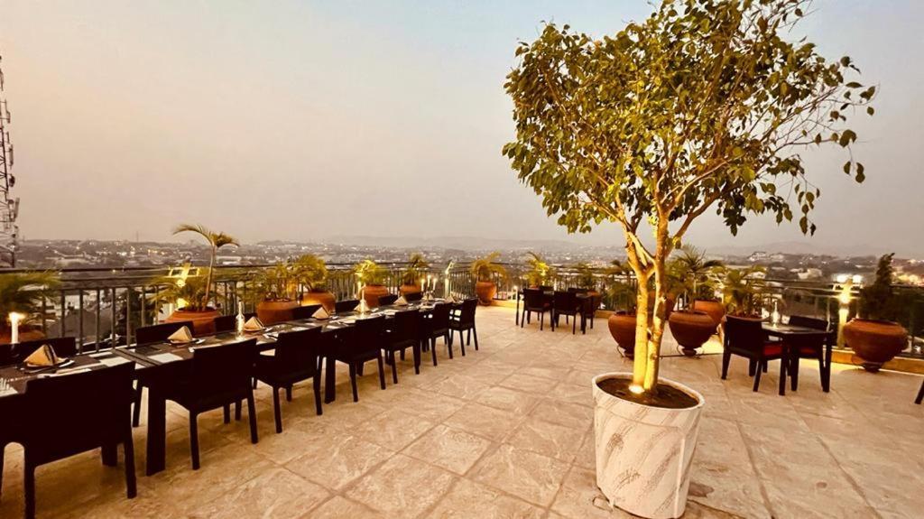 Phoenicia Suites Wupa 外观 照片