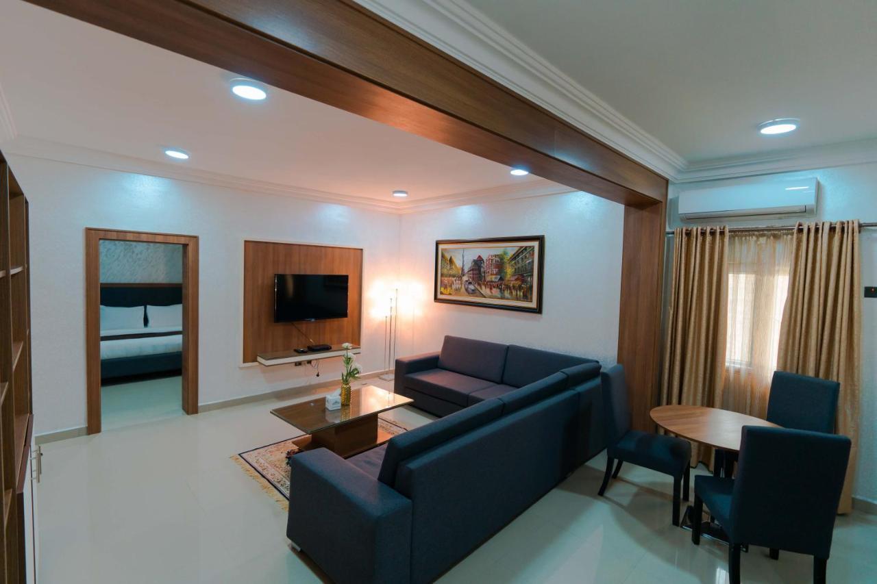 Phoenicia Suites Wupa 外观 照片