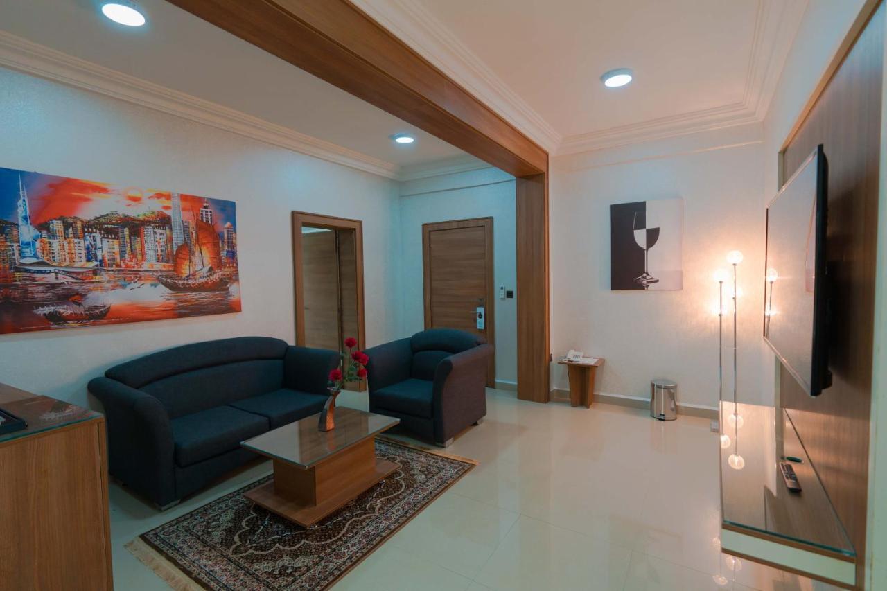 Phoenicia Suites Wupa 外观 照片